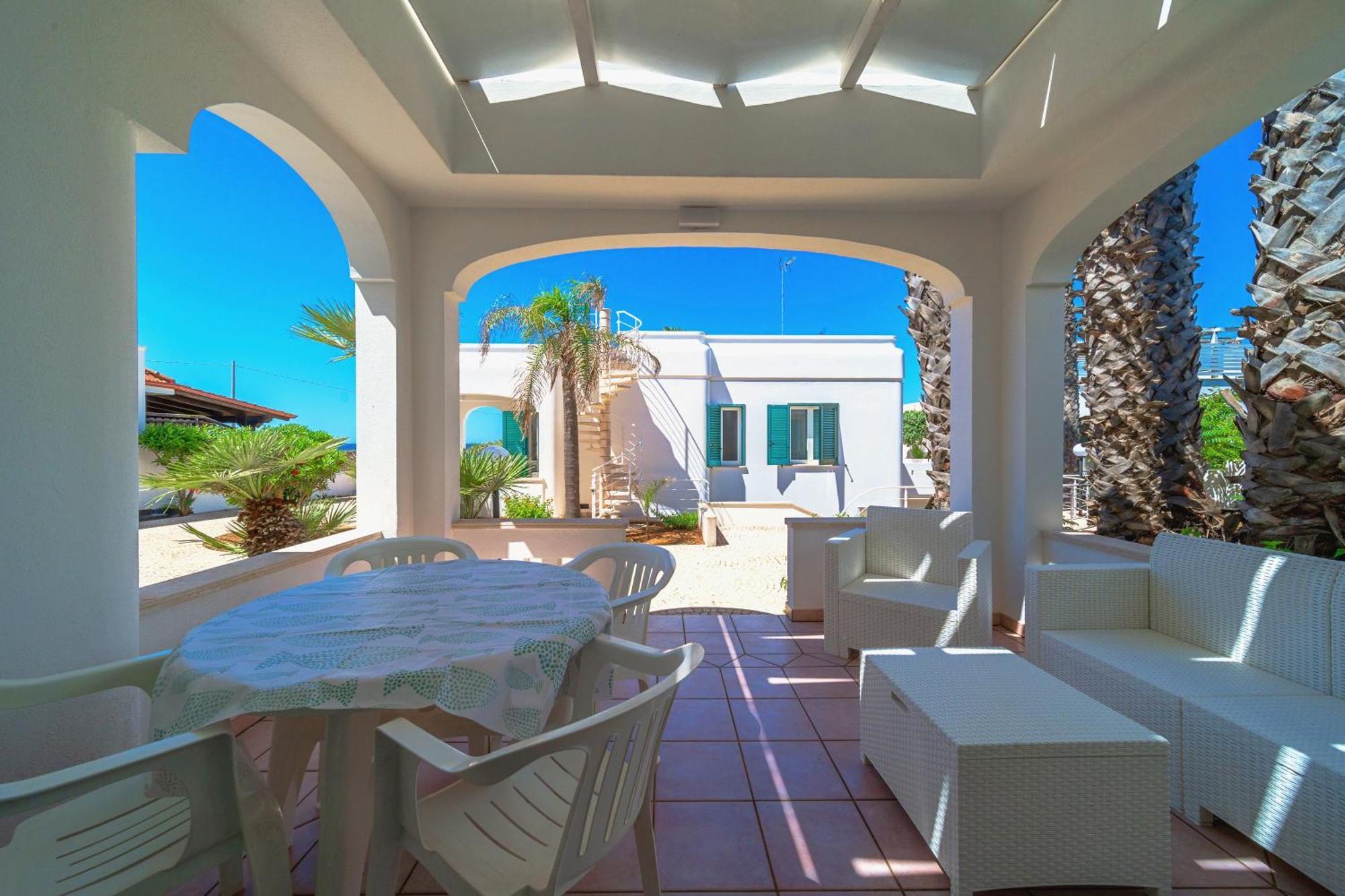 Residence Oasi Sul Mare Torre Suda Exterior foto